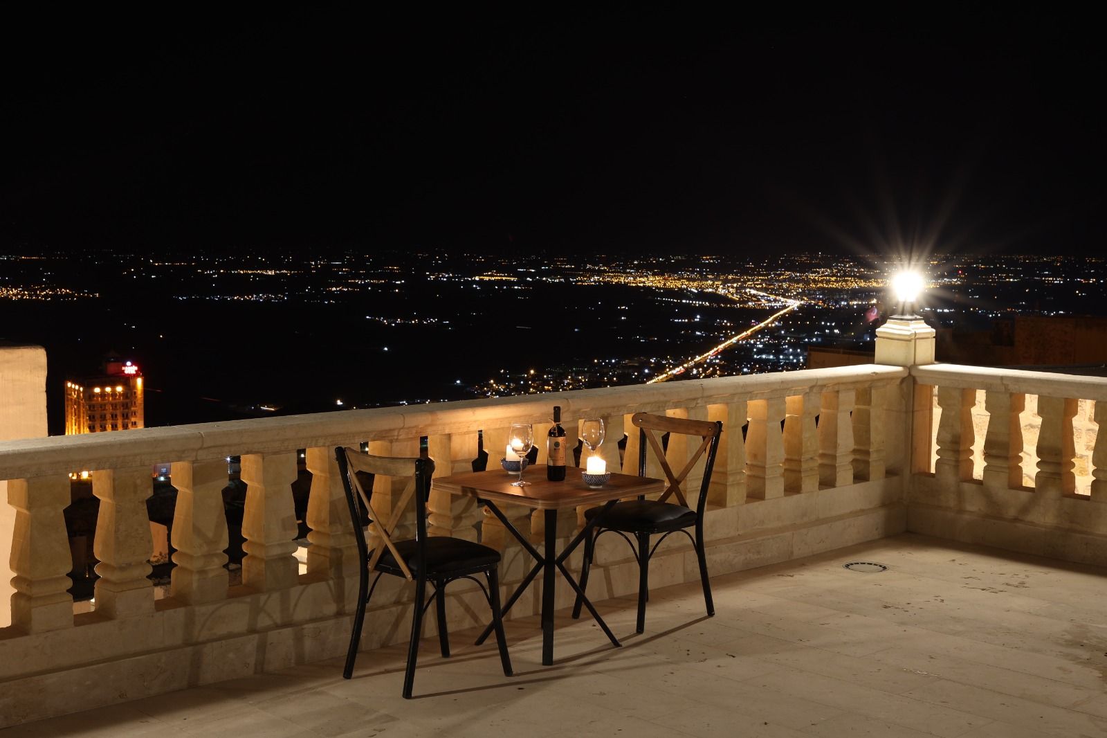Kasr-ı Kikan Hotel Mezopotamya manzaralı teras